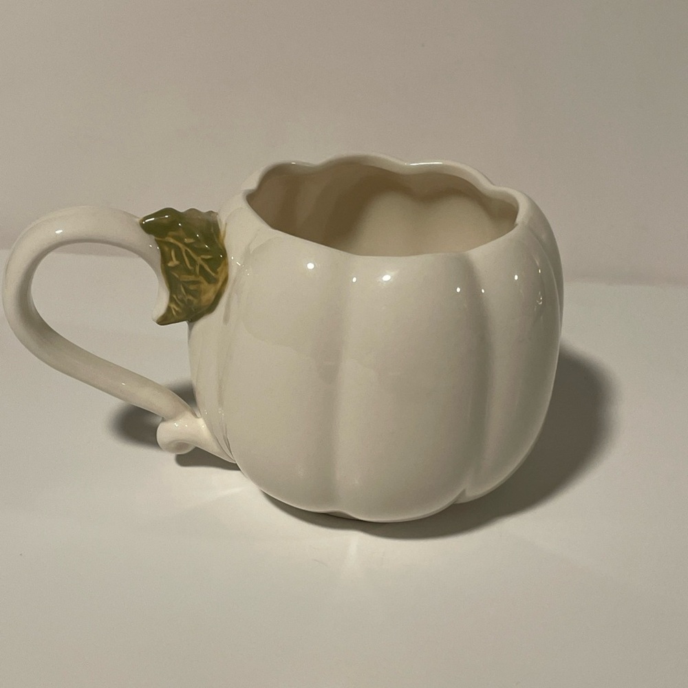 New Anthropologie Harvest Pumpkin-Shaped Mug White Ivory Fall Thanksgiving Cup